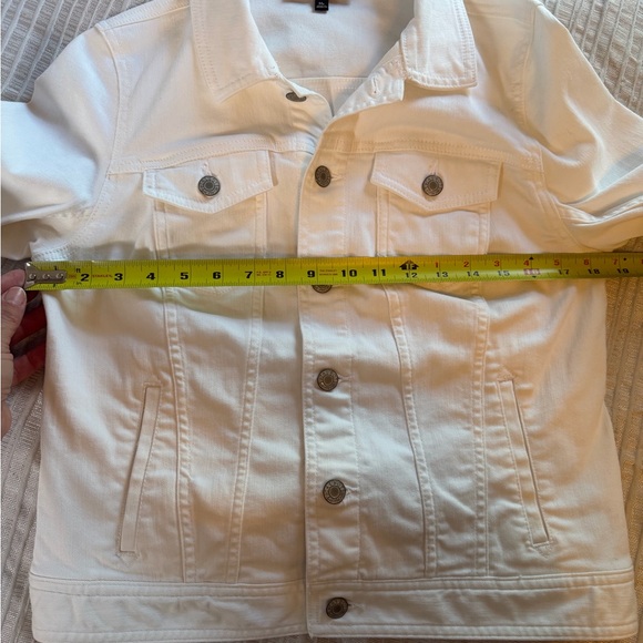 Talbots Petite Medium White Stretch Denim Jacket Classic Preppy Jean Jacket - Picture 10 of 11